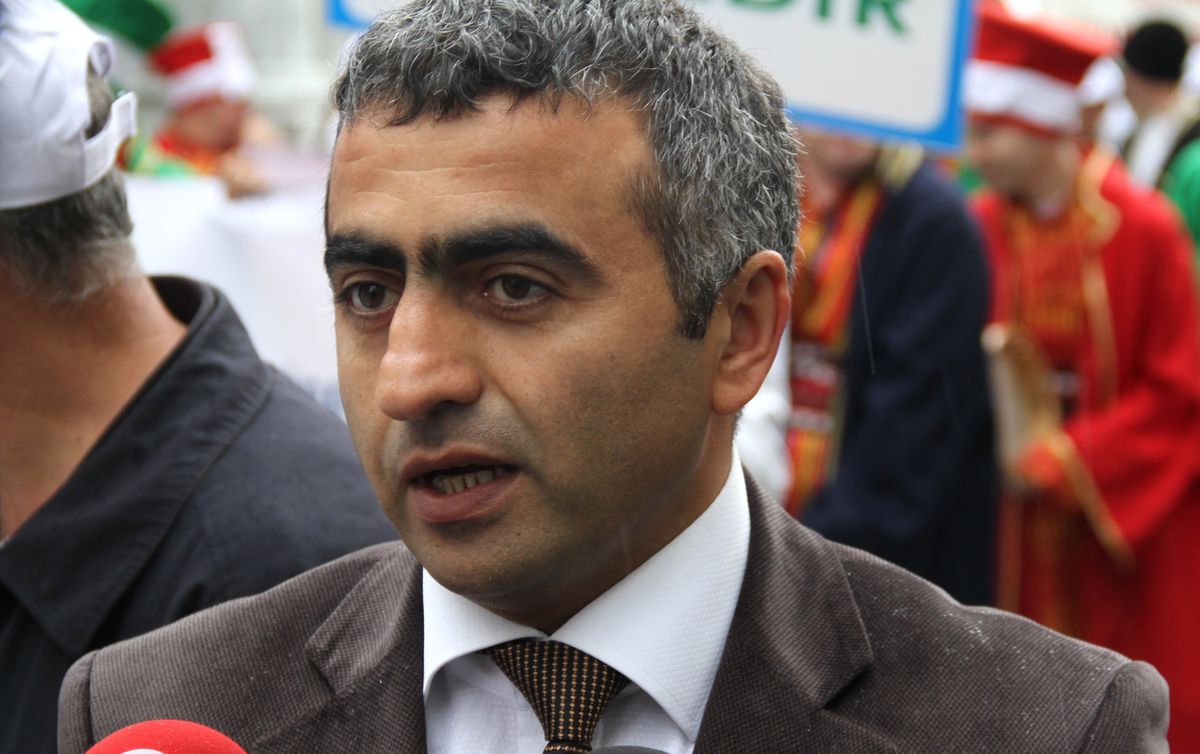 Taksim'de İki Engelli Grup Arasında Tartışma Çıktı