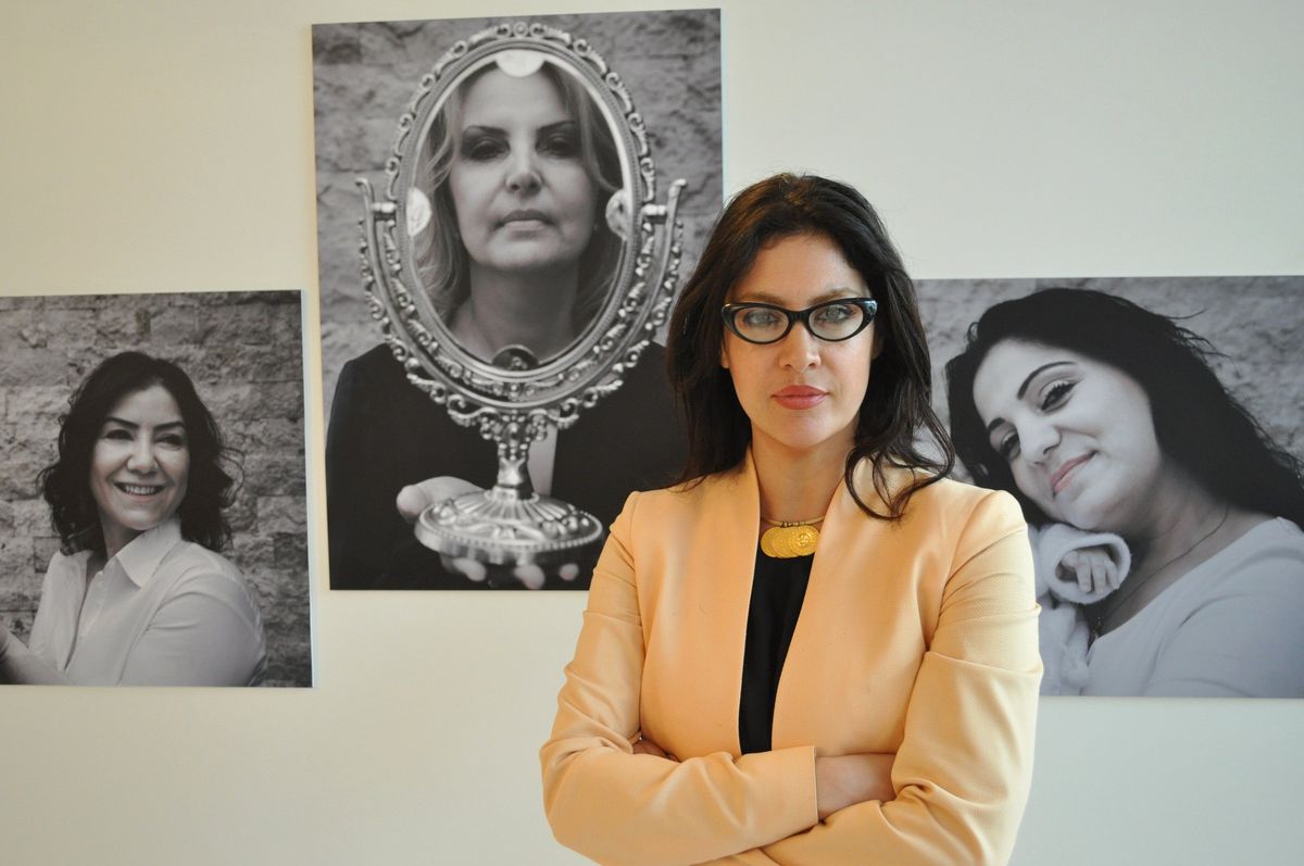 Tuğba Ekincigüzellik Ve Sanatı Ataşehir'de Bir Araya Getirdi