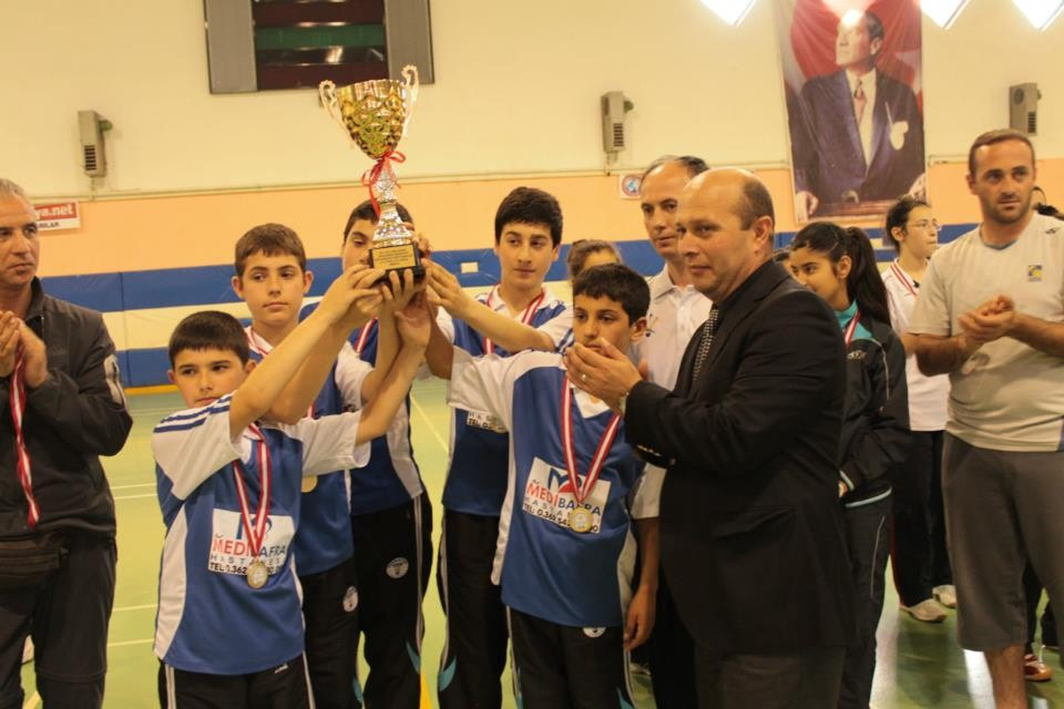Türkiye Yıldızlar Badminton Şampiyonası Sona Erdi