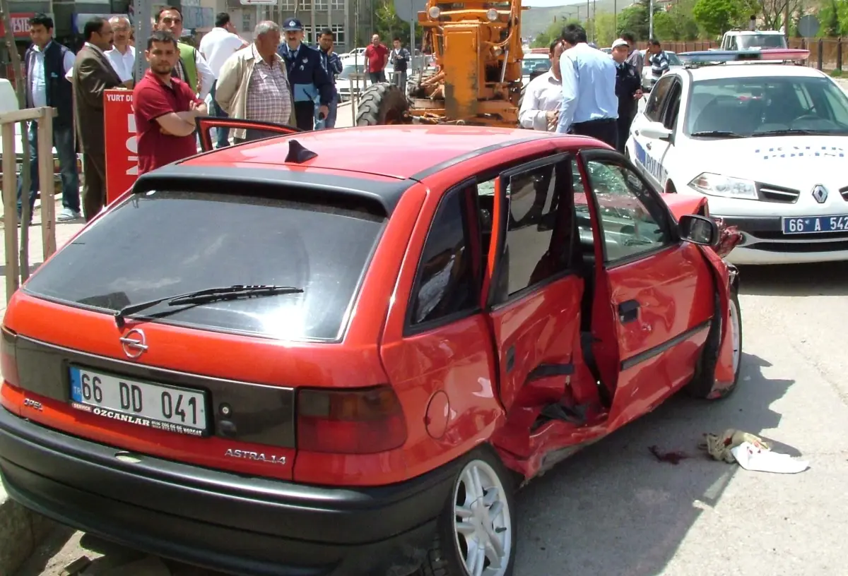 Yozgat'ta Trafik Kazası: 3 Yaralı