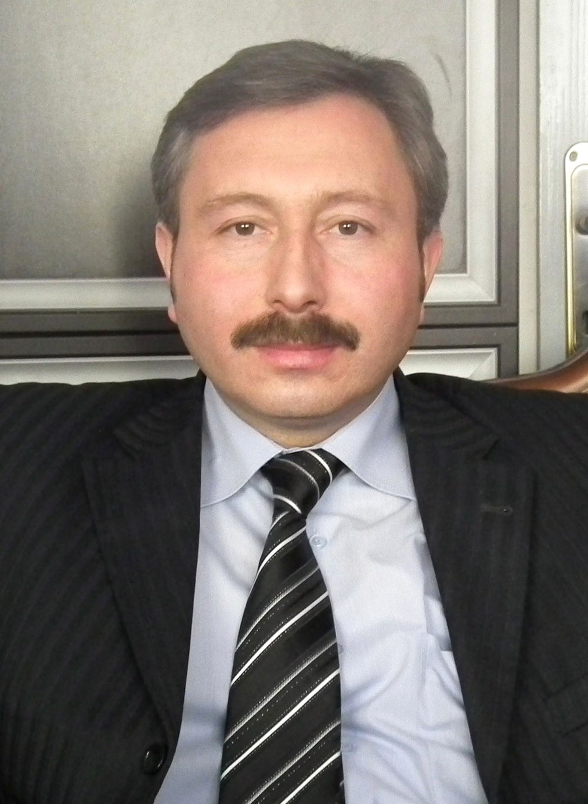 AK Parti\'li İdris Bal\'dan Yatırımcılara Çağrı