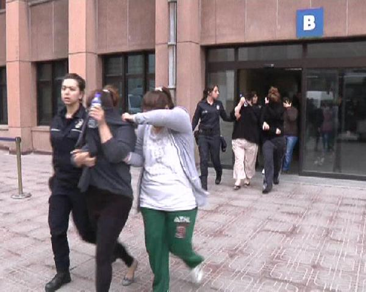 Almanları Dolandıran Şüphelilerden 41\'i Daha Adliyeye Sevkedildi