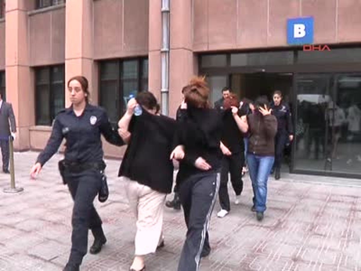 Almanları Dolandıran Şüphelilerden 41\'i Daha Adliyeye Sevkedildi.