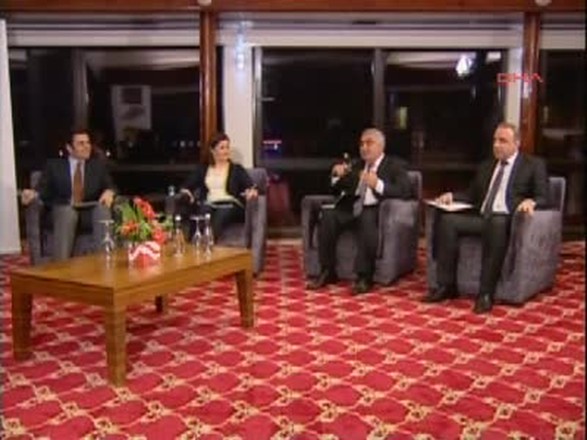 Arınç "Başkanlık Sistemi" Eleştirilerini Değerlendirdi