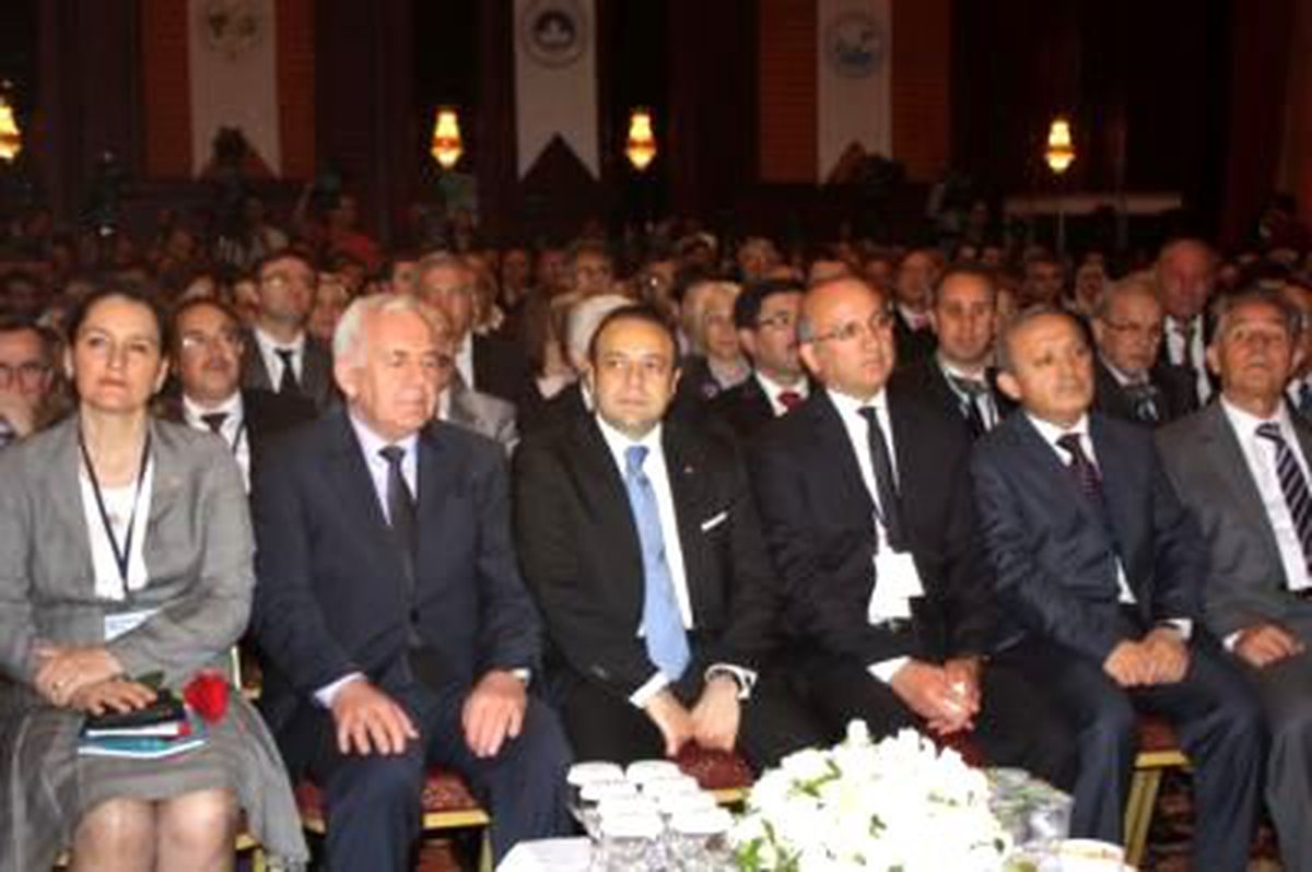 "Atam İzindeyiz Deyip İzne Çıktılar"