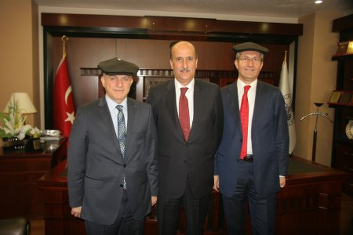 Başkan Selmanoğlu\'na Ziyaret