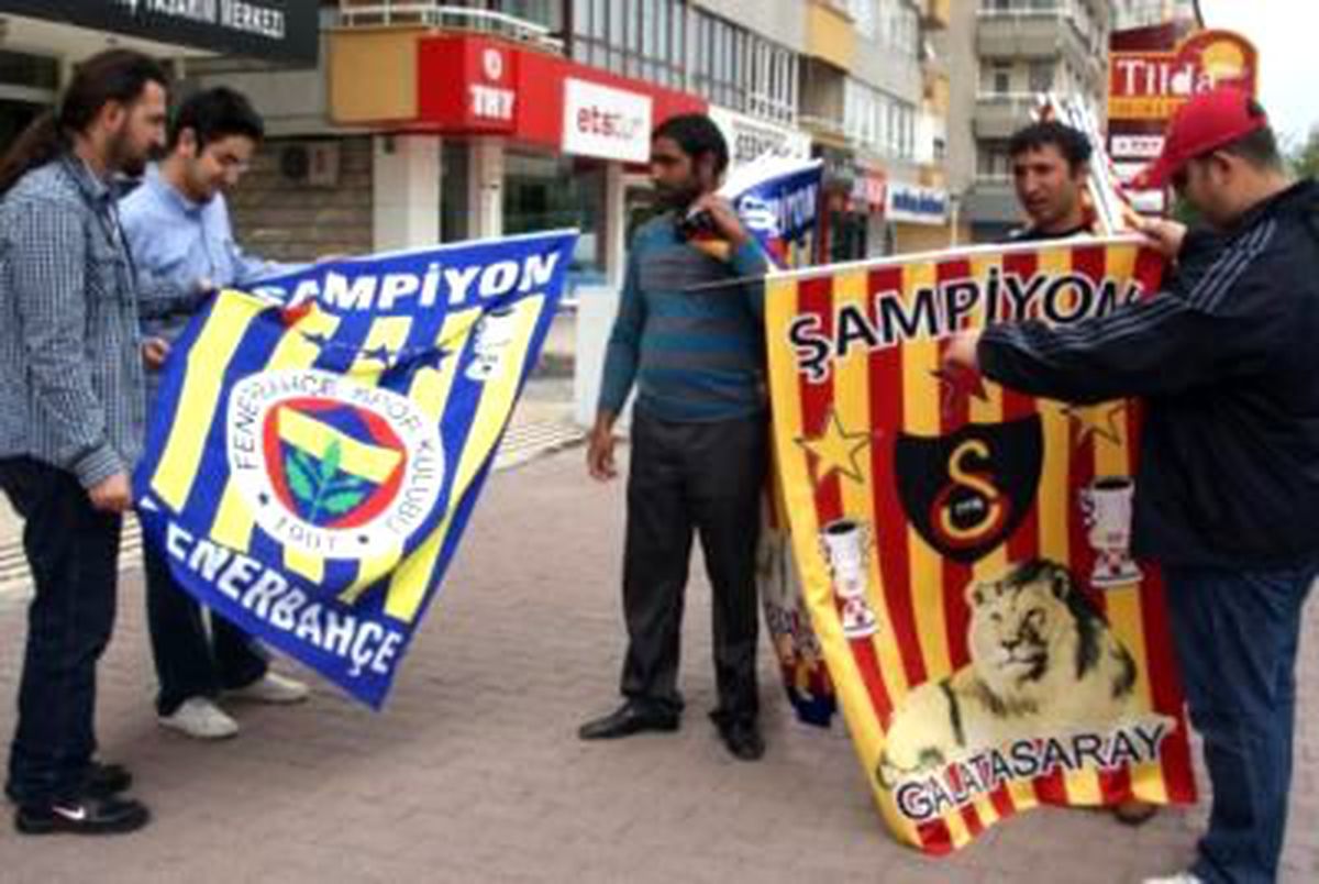 Bayrak Satışında Bu Kez Galatasaray Önde