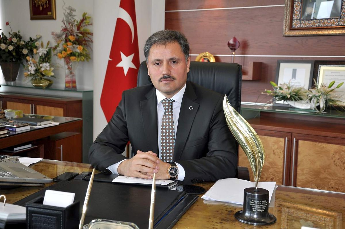 Belediye Başkanı Çakır\'a Ödül