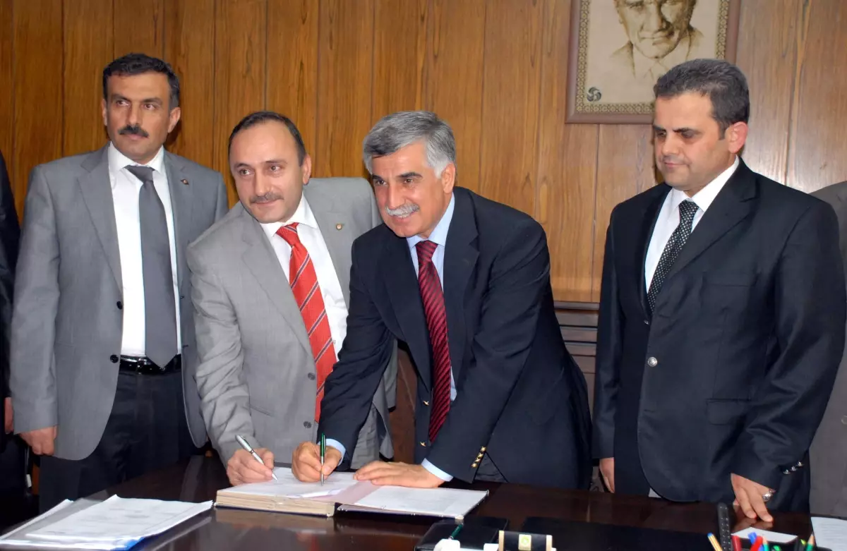 Belediye İşçilerini İlgilendiren Toplu İş Sözleşmesi İmzalandı