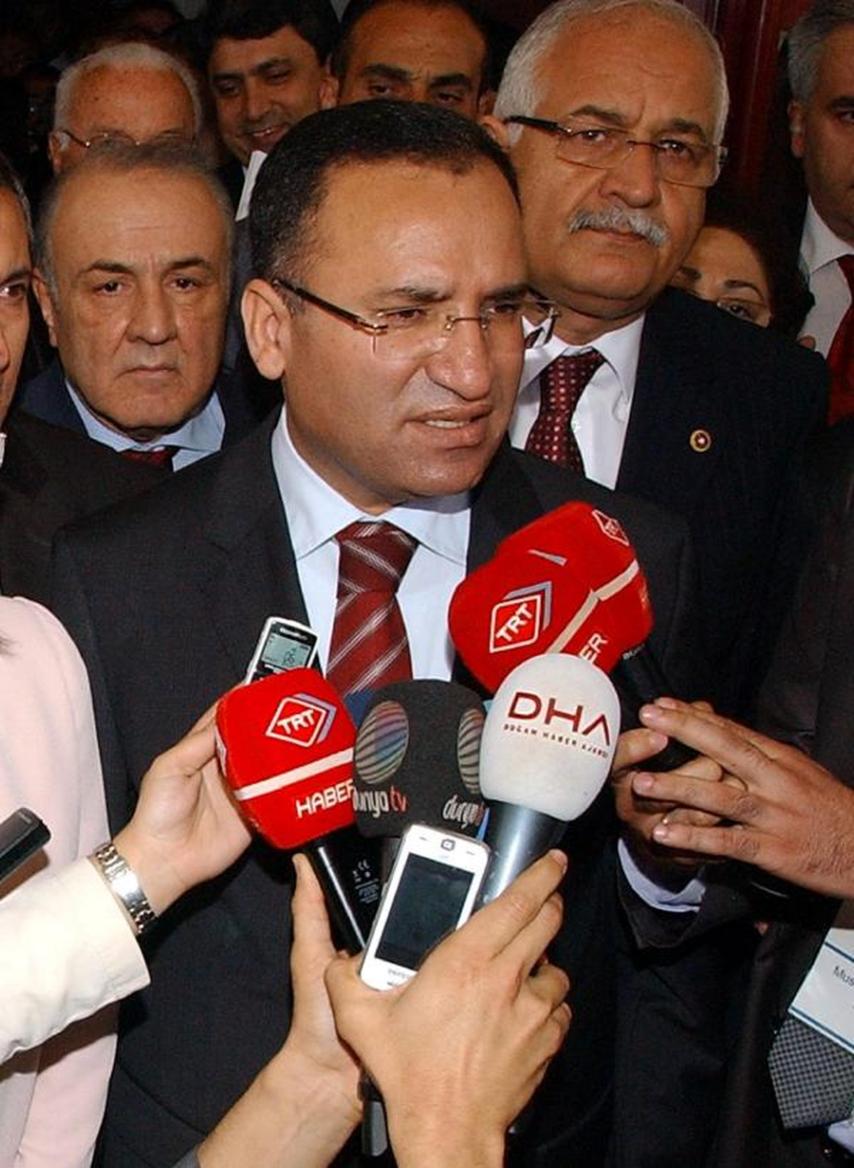 Bozdağ: MHP 9 Işığın Değil, Başka Işıkların Altında Yol Alıyor