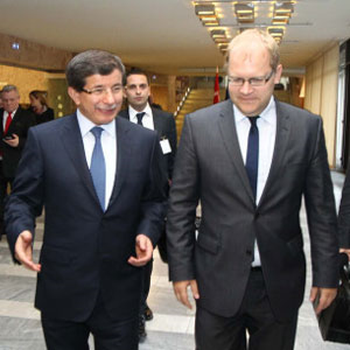 Dışişleri Bakanı Davutoğlu Estonya\'da