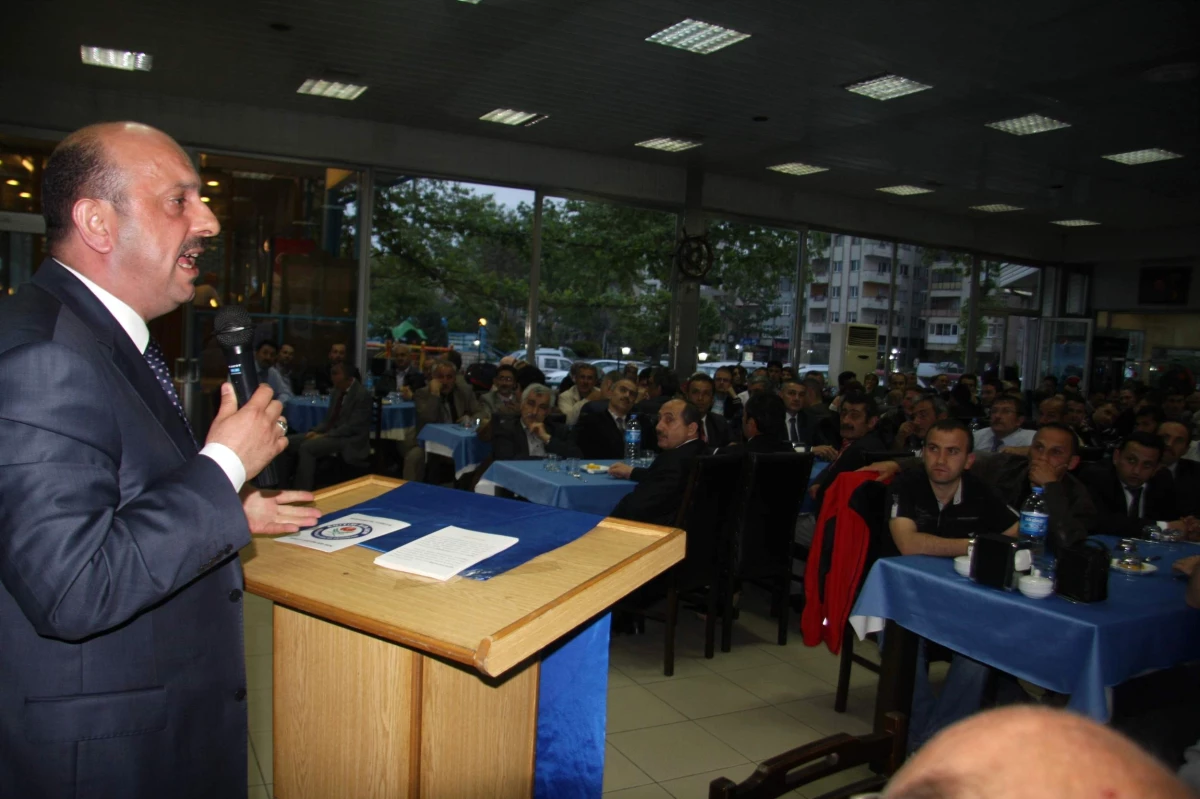 Eğitim-Bir-Sen Genel Teşkilatlanma Sekreteri Murat Bilgin Trabzon\'da Konuştu