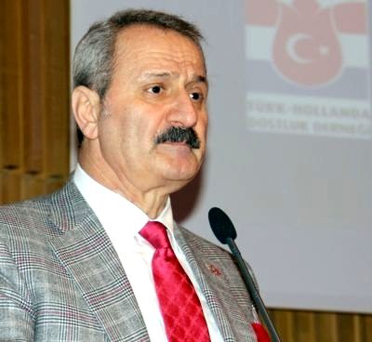 Ekonomi Bakanı Zafer Çağlayan, S&p\'nin Türkiye ile İlgili Kararına İlişkin, "S&p\'nin Kendi...