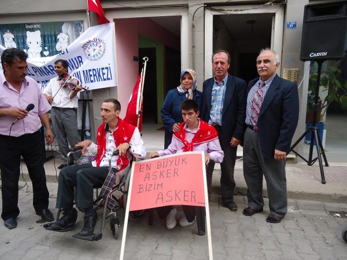 Engellilerin Bir Günlük Askerlik Heyecanı
