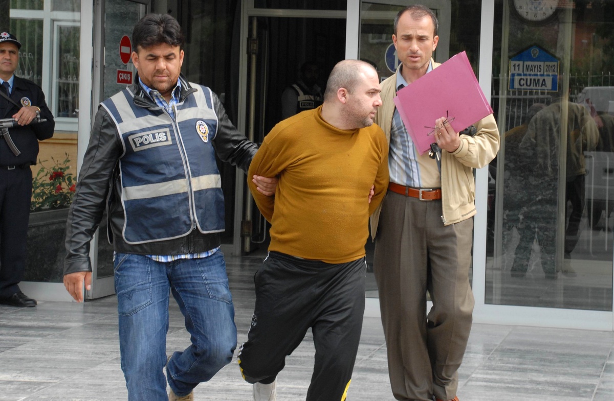 Fırından Hırsızlık Yaparken Yakalanan 2 Kişi Tutuklandı