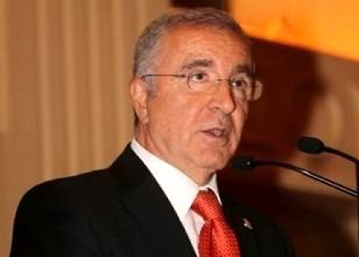 Galatasaray Kulübü Başkanı Ünal Aysal."Futbol Şansı, İnşallah Önümüzdeki Fenerbahçe Maçında Bize...