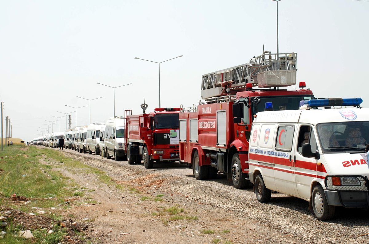 Kahta\'da Halk ve Polis Bütünleşti