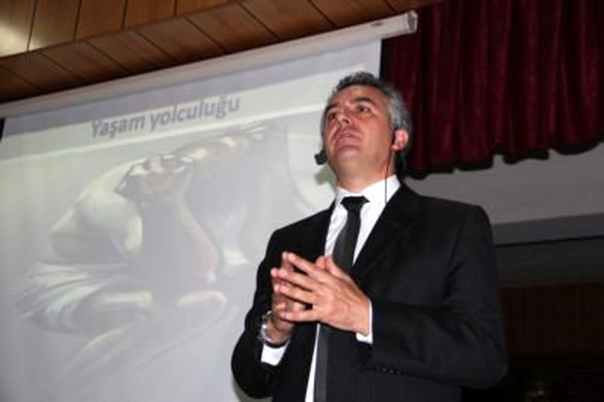 Kariyer Danışmanı Oktay Aydın Öğrencilere Sbs ve Lys ile İlgili Konferans Verdi