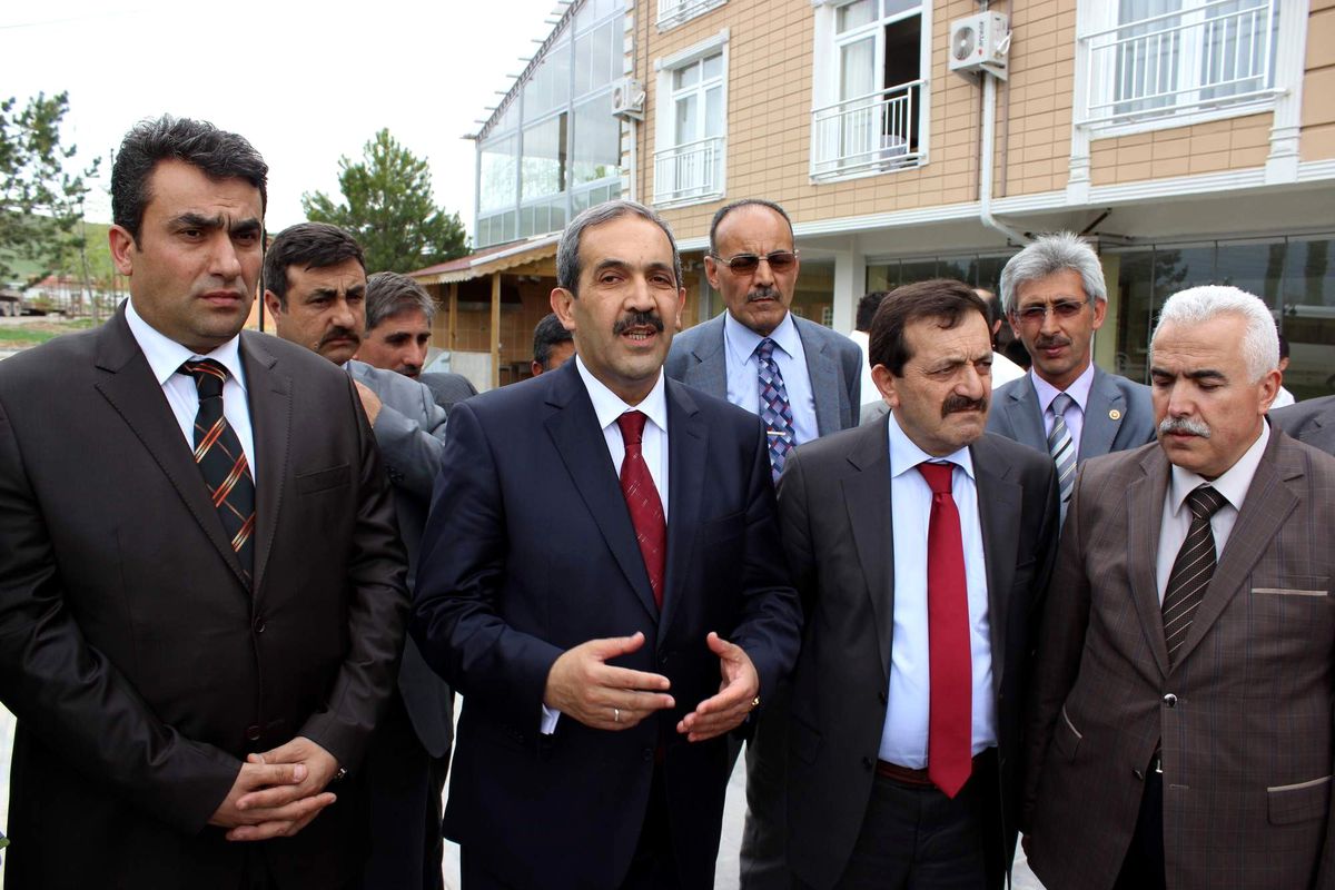 Meclis Üyeleri Sıcak Çermiği Gezdi