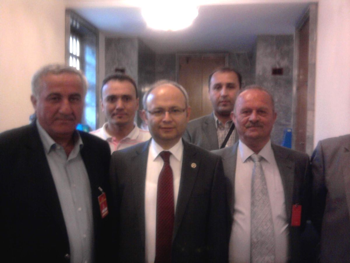 Muhtarlardan Candan\'a Ziyaret