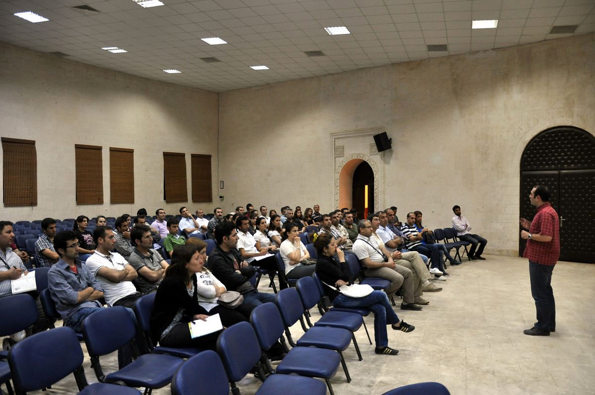 Nusaybin\'de \'Eğitimde Dönüşüm Adımları\' Paneli