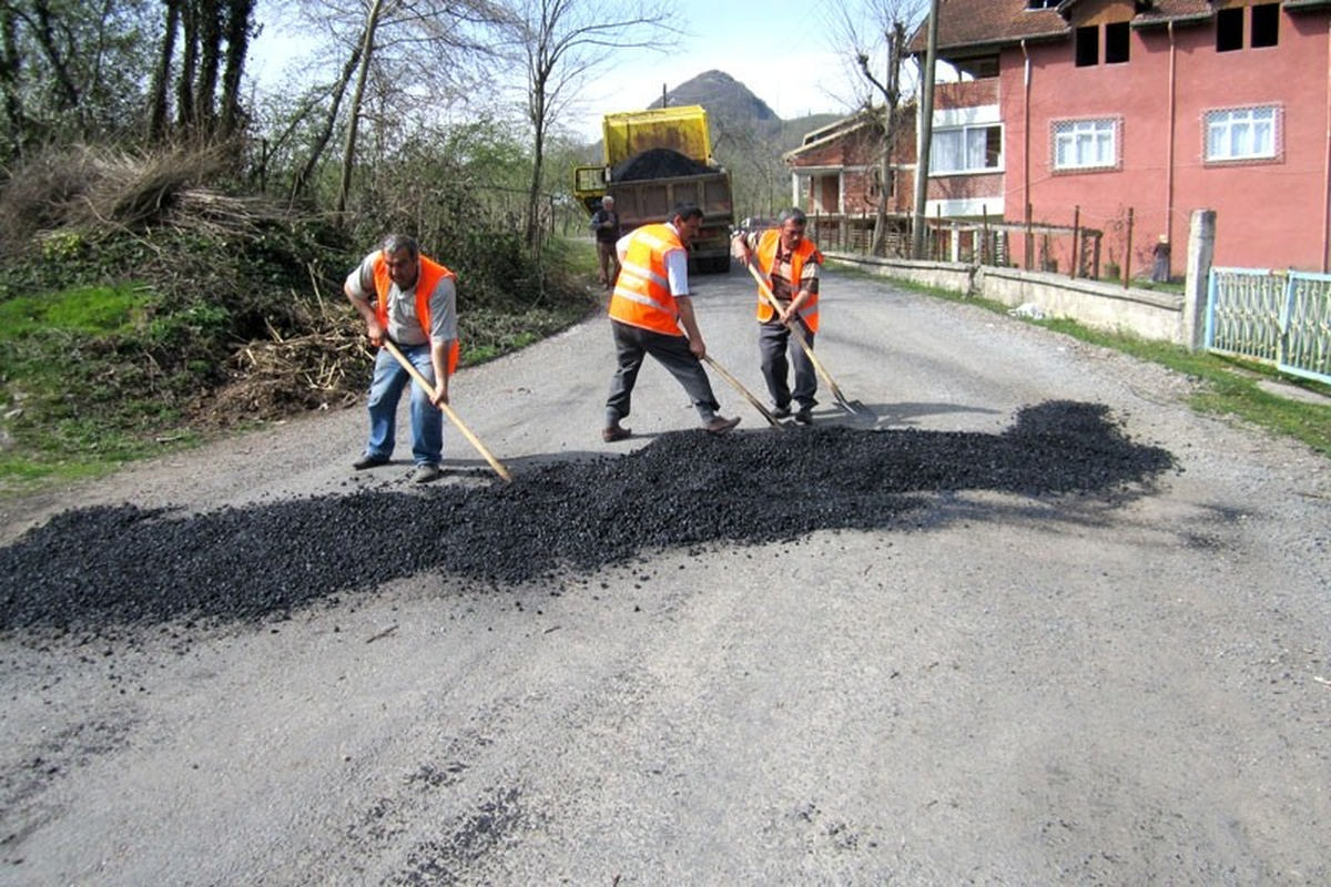 Ordu\'da Bozulan Köy Yolları Onarılıyor