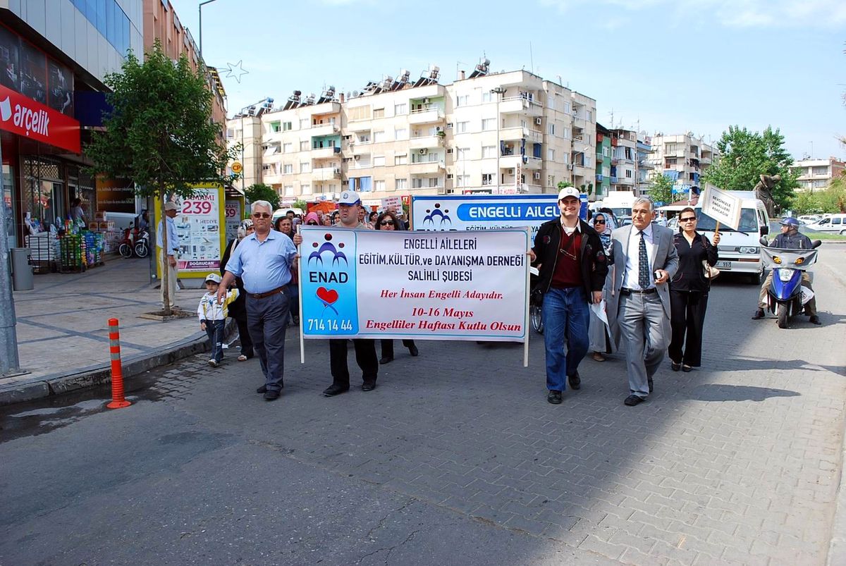 Salihli\'de Engelliler Haftası Kutlamaları Başladı
