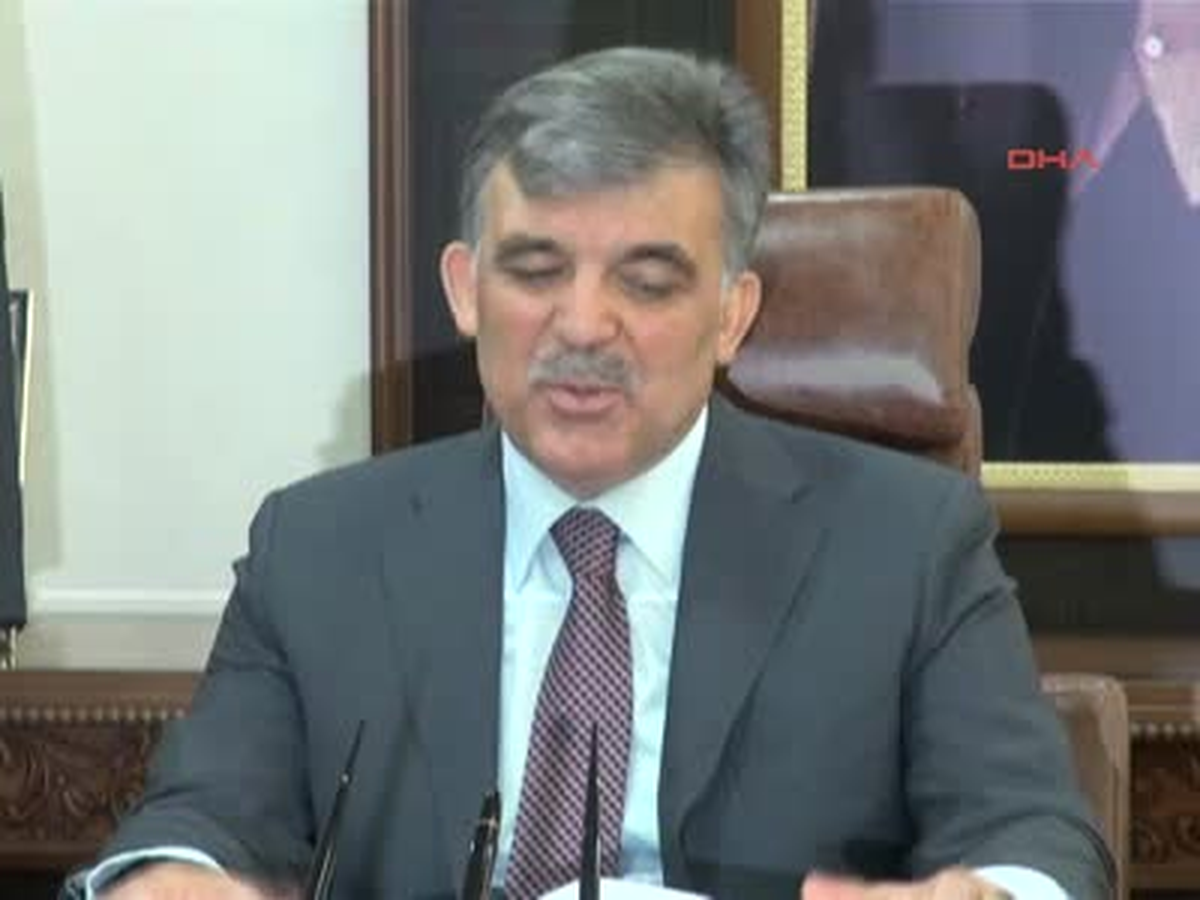 Şanlıurfa1 Cumhurbaşkanı Gül Anayasa Değişikliği ile İlgili Konuştu