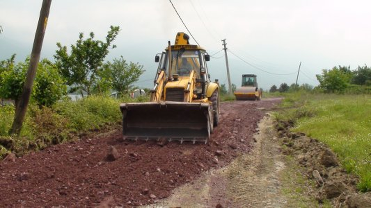 Seka Kamp Eşme Arasında Yol Düzenlemesi