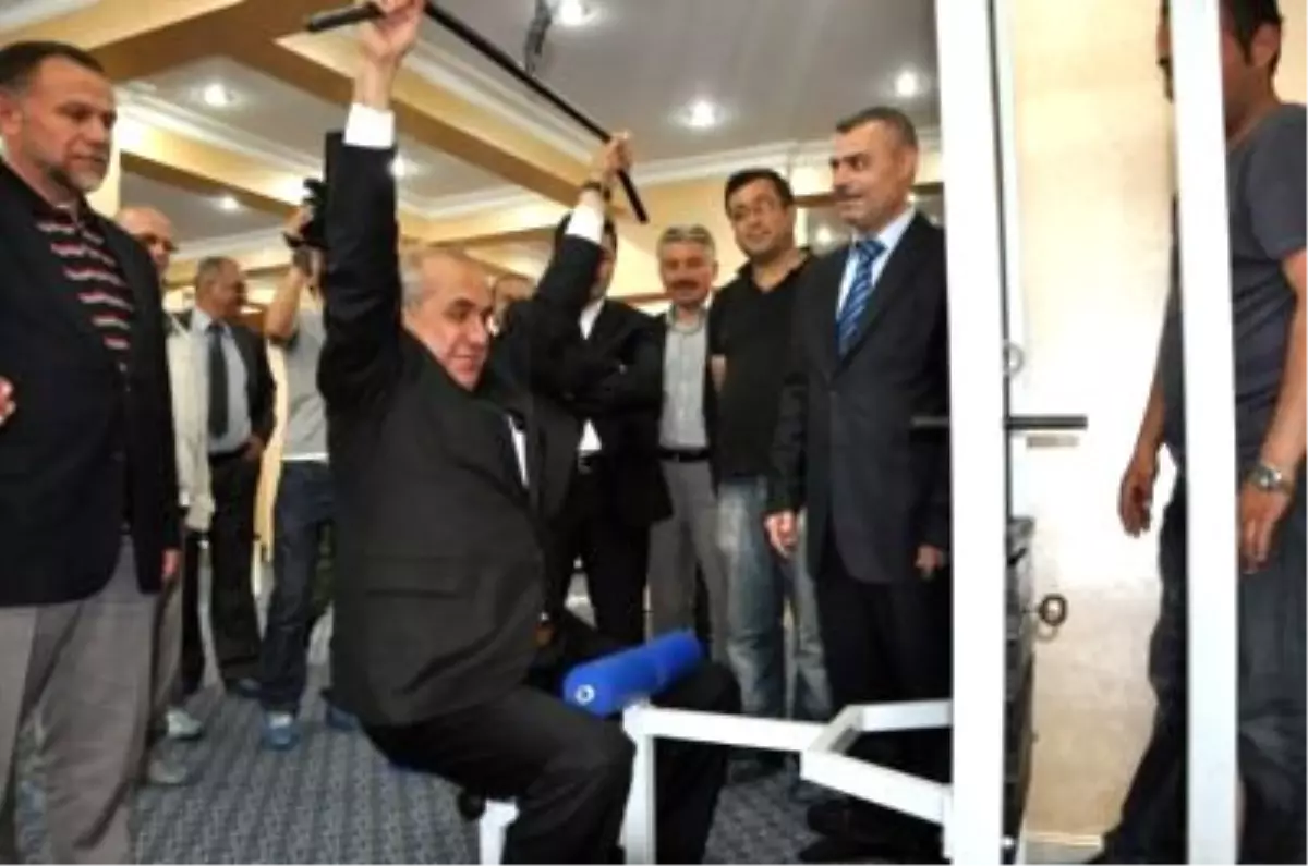 Suşehri Spor Akademisi Merkezi Açıldı