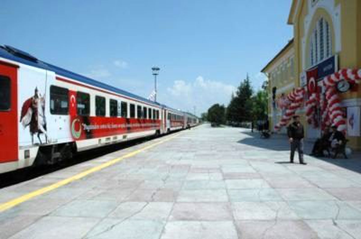 Türkçe Treni Yola Çıktı