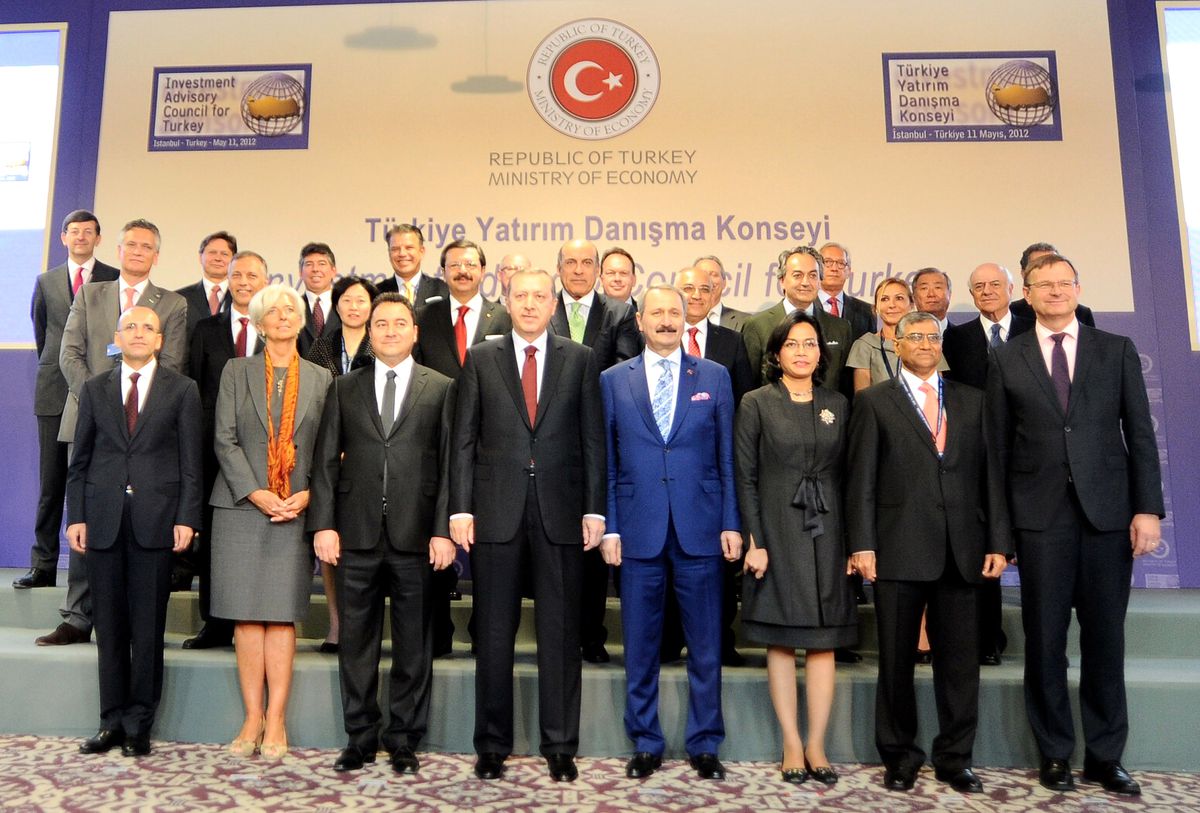 "Türkiye Yatırım Danışma Konseyi 7. Toplantısı"Nda Aile Fotoğrafı Çekildi