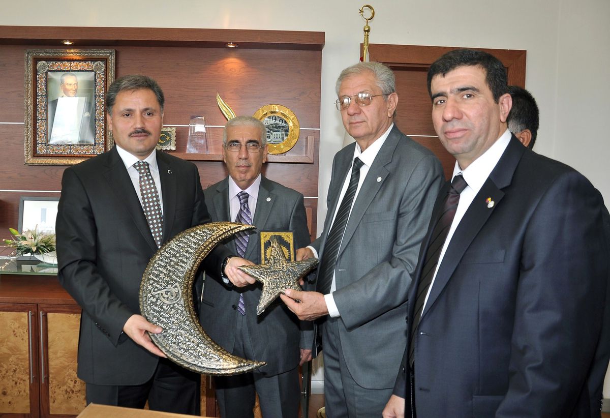 Türkmen İşadamları Heyetinden Valilik ve Belediye Ziyareti