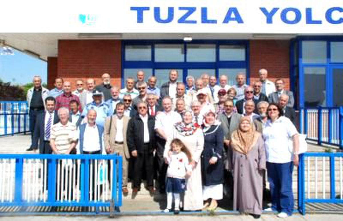 Tuzla Belediyesi\'nden Emekli Personele Tekne Turu