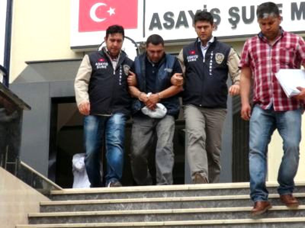 Ümraniye\'de Kadınların Çantasını Çalan Kapkaççı Yakalandı