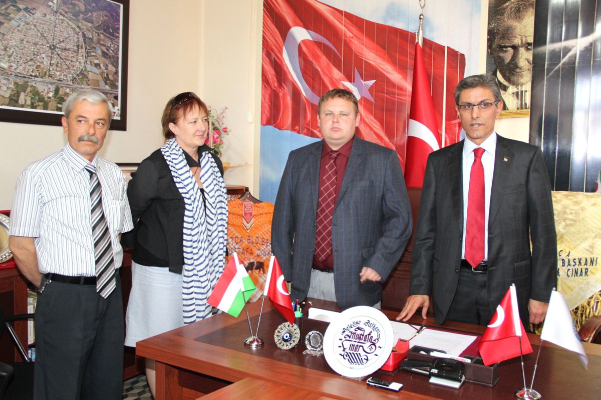 Atça\'ya Macaristan\'dan Kardeş Şehir