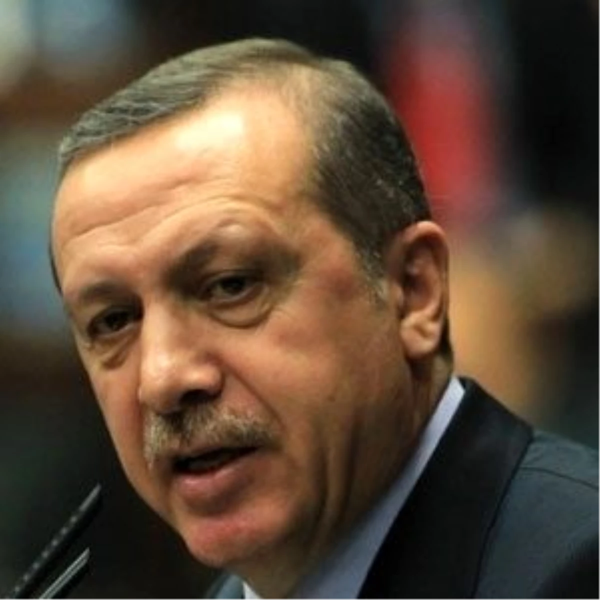 Başbakan Recep Tayyip Erdoğan, Suriye\'deki Türk Gazeteci Adem Özköse\'nin Babası Mustafa Özköse ile...