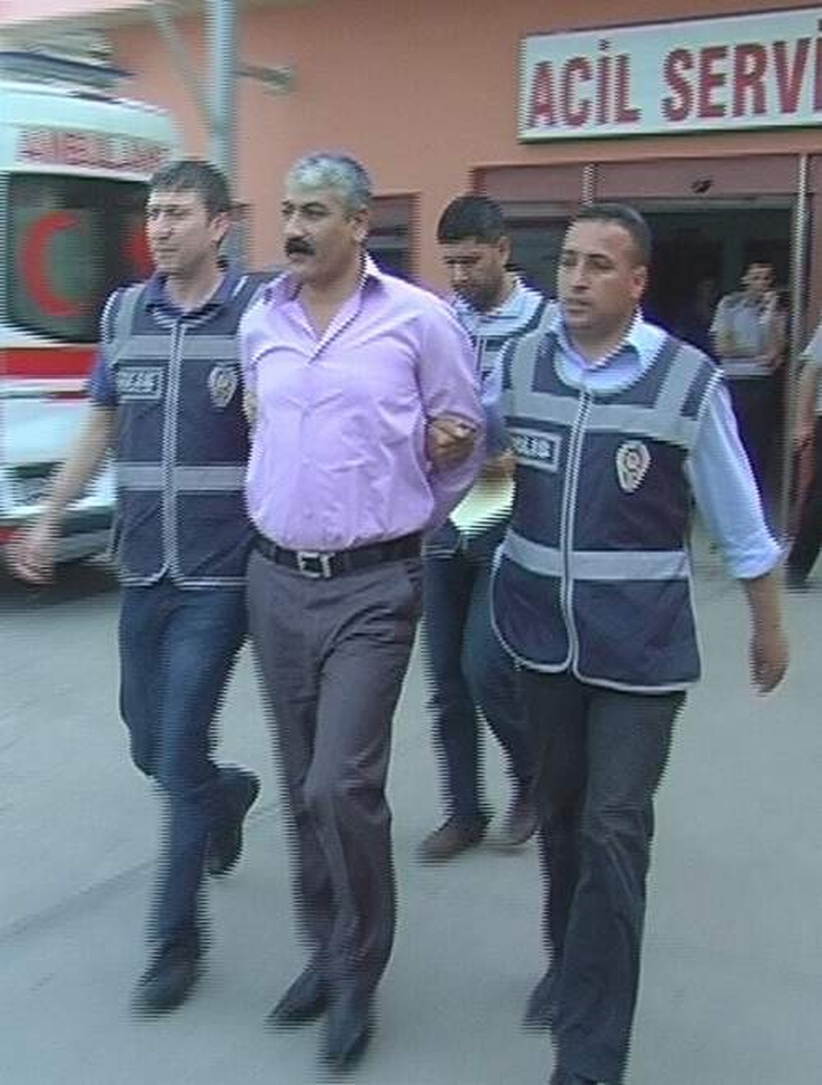 Cinayet Zanlısı Mağarada Yakalandı