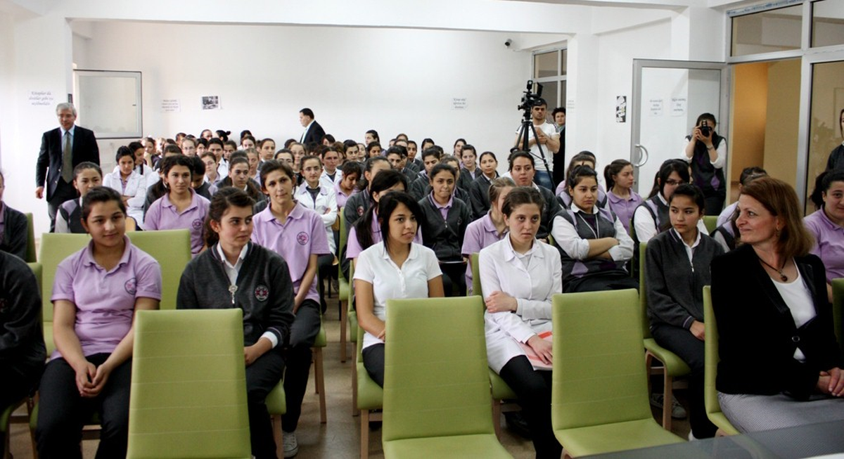 Düzce Belediye Başkanı İsmail Bayram, 17 Okulda Söyleşi Yaptı