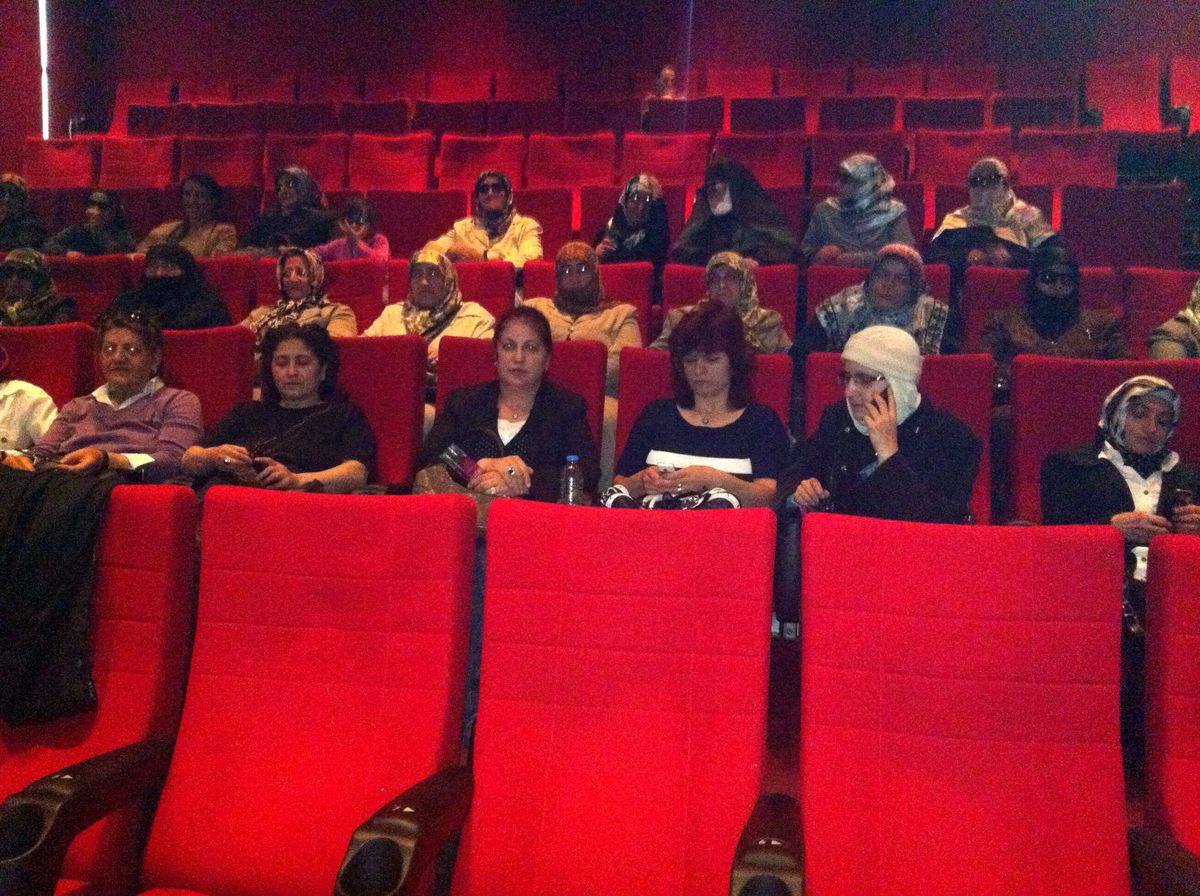 Erzurum'da Engellı Annelerıne Ücretsız Sınema Gösterımı