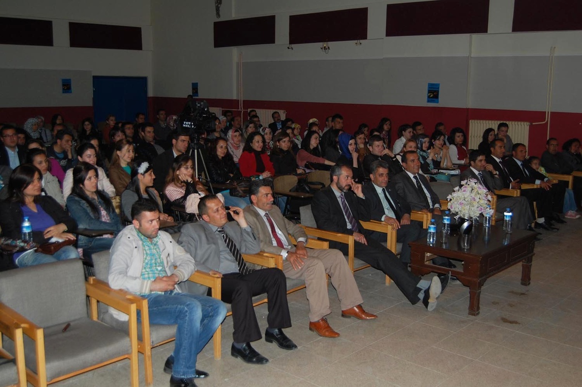 Güroymak İMKB Lisesi Öğrencilerinin Tiyatro Etkinliği