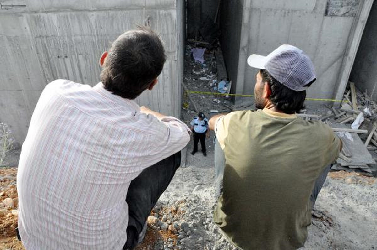 Hastane İnşaatından Düşen İşçi Öldü