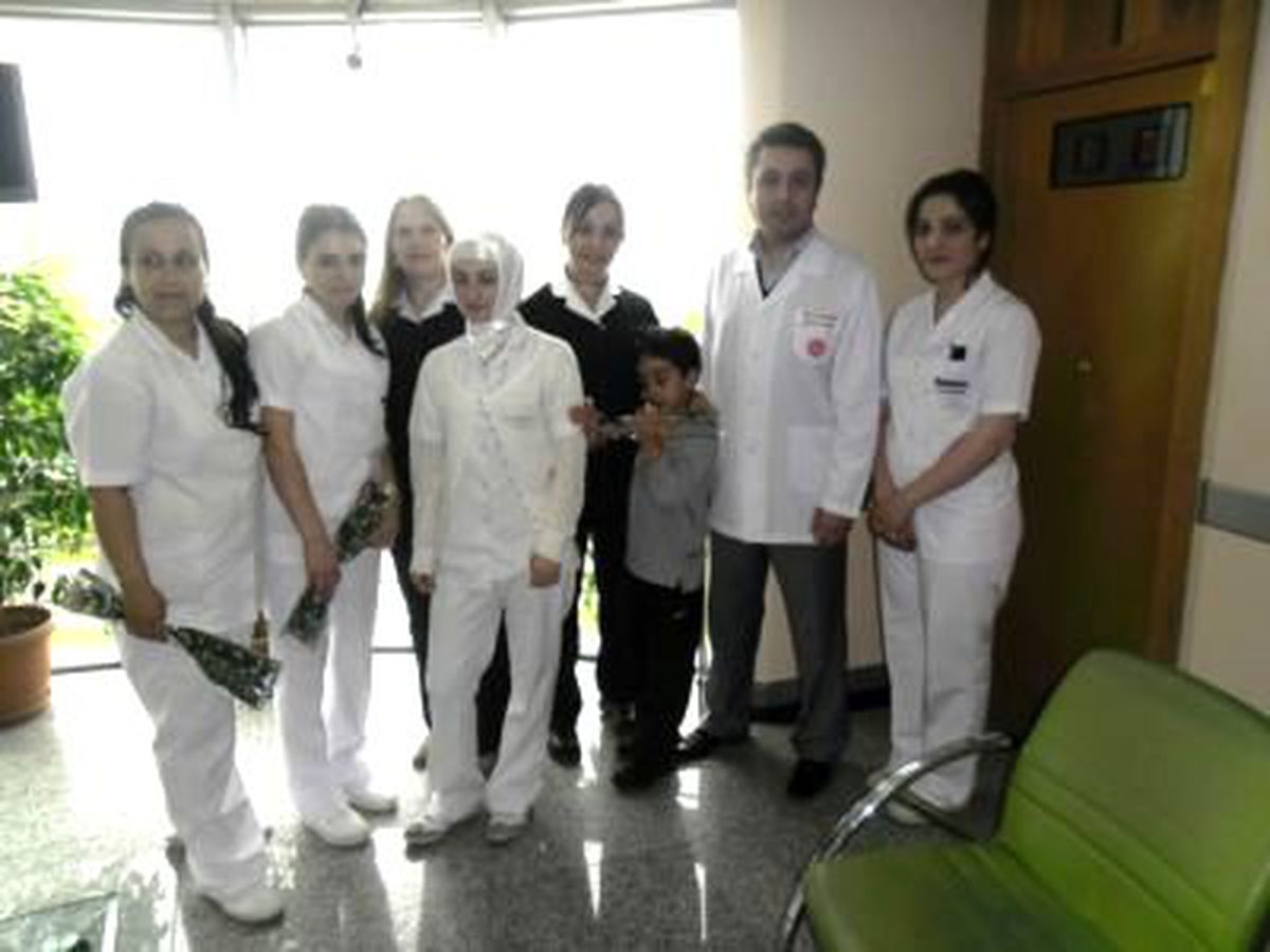 Hem Anneler Hem de Hemşireler Günü\'nü Birlikte Kutladılar