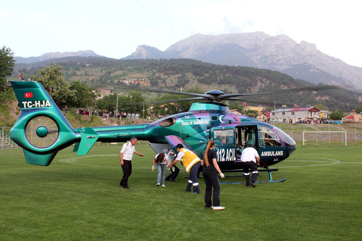 Kalp Krizi Geçirdi İmdadına Ambulans Helikopter Yetişti