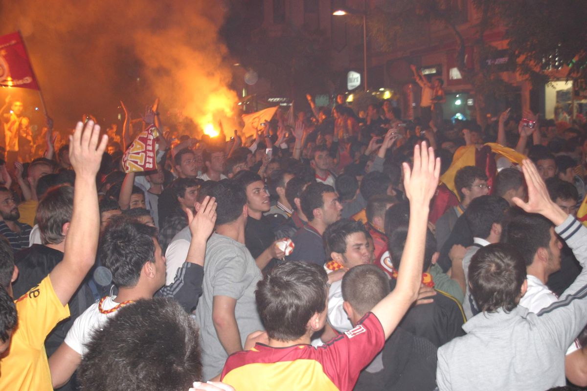 Konya\'da Taraftarlar Arasında Gerginlik