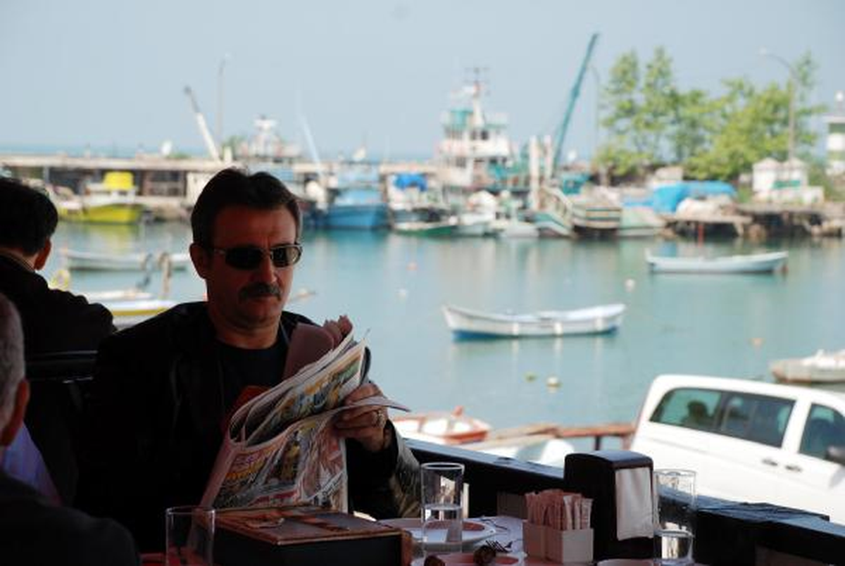 Kürşad Tüzmen: Ayaydın'ın Kirvesi Gümrük Baş Müdürünün Dosyası Çok Kabarıktı