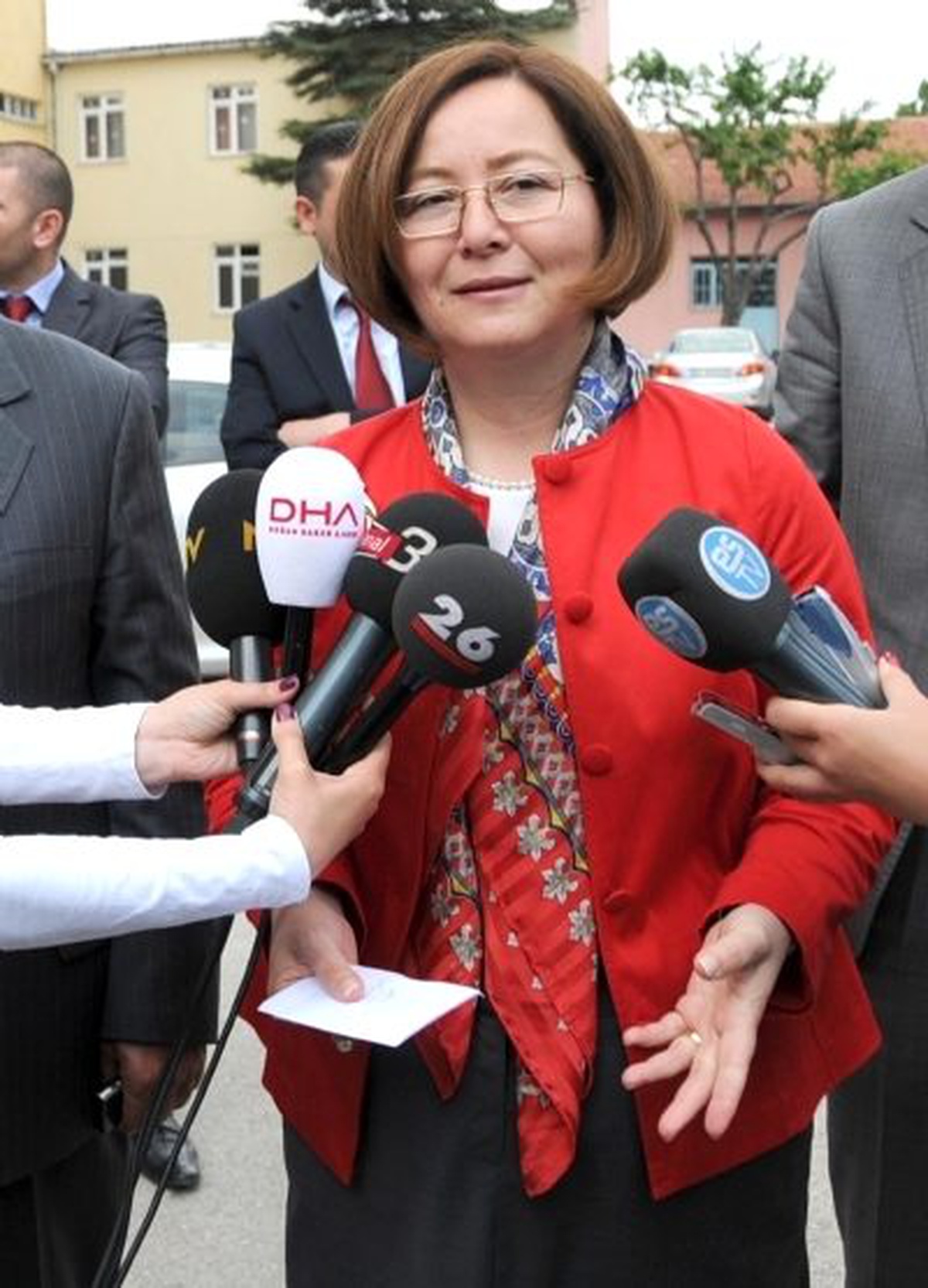 Mhp\'li Demirel: "Anne Şefkattir, Anne Emektir, Anne Duadır"