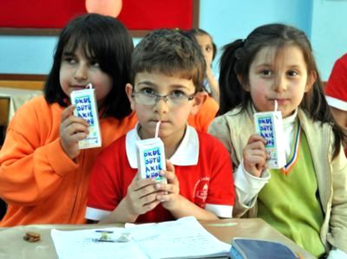 Okul Sütünü Öğretmenlerin Tadacağı İddiası