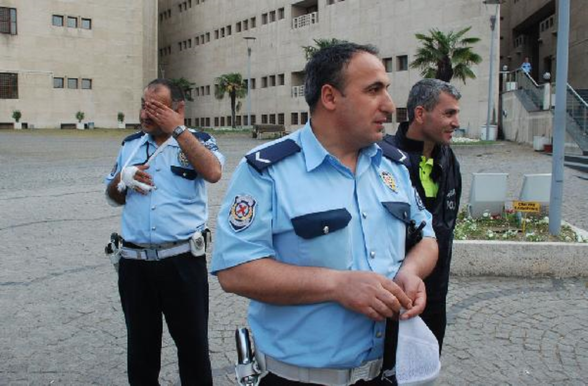 Polis ile Savcı Şöförü, Park Konusunda Tartıştı