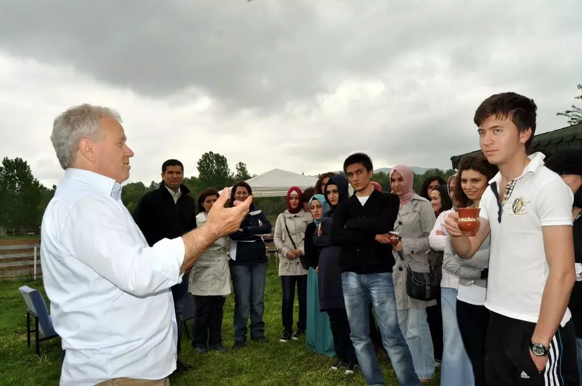 Uludağ Üniversitesi Öğrencileri Organik Tarım Arazisini İnceledi